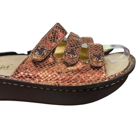 Alegria PG Lite Fiona Copper Snake Print Slides Slip On Sandals Shoes sz 39 / 9 - Picture 13 of 16